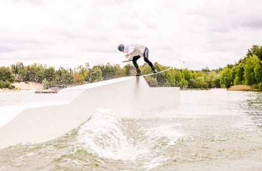 Dinner for two im transparenten Zelt auf der Sonnenterrasse